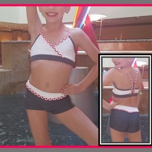 "Colour by Chloe" Dancewear / 2 piece outfit